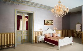 Nf Old City Bucharest 4*